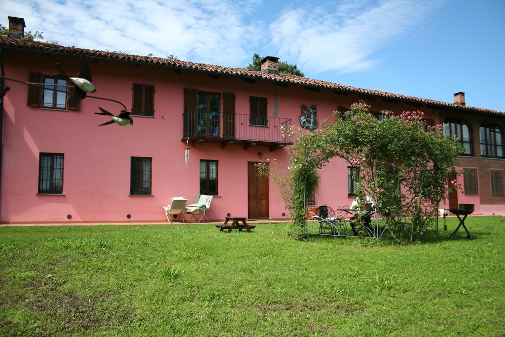 Cascina Nel Bosco Bed & Breakfast Moncucco Torinese ภายนอก รูปภาพ