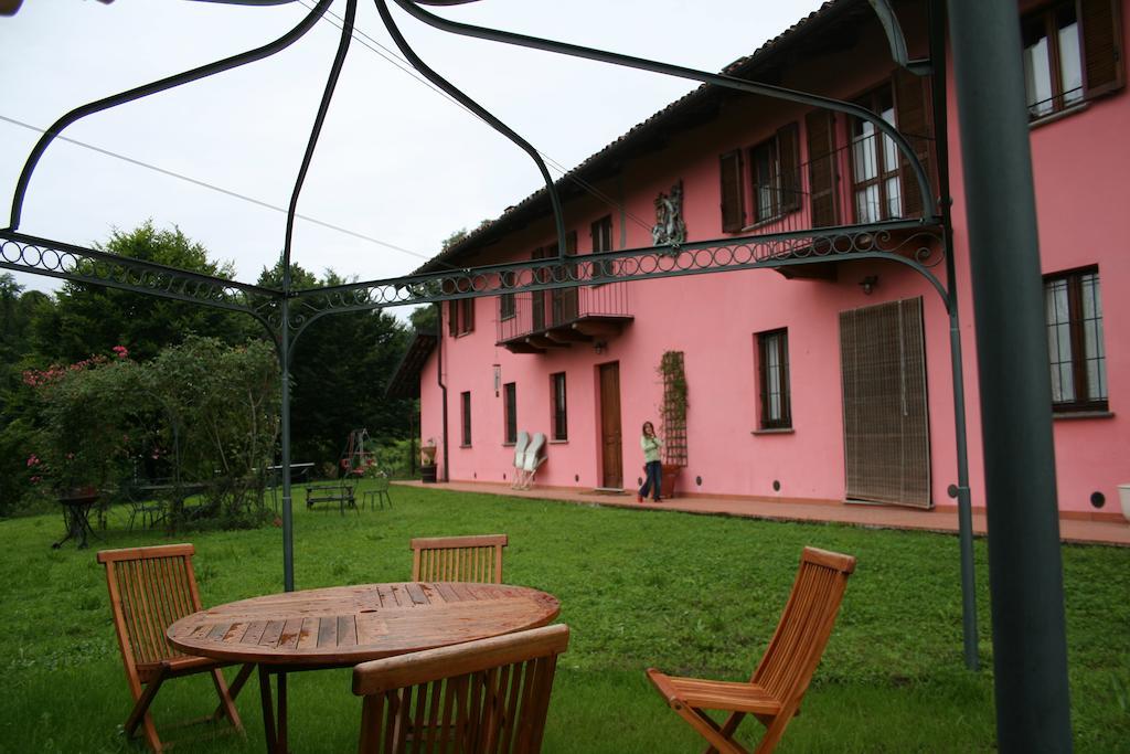 Cascina Nel Bosco Bed & Breakfast Moncucco Torinese ภายนอก รูปภาพ