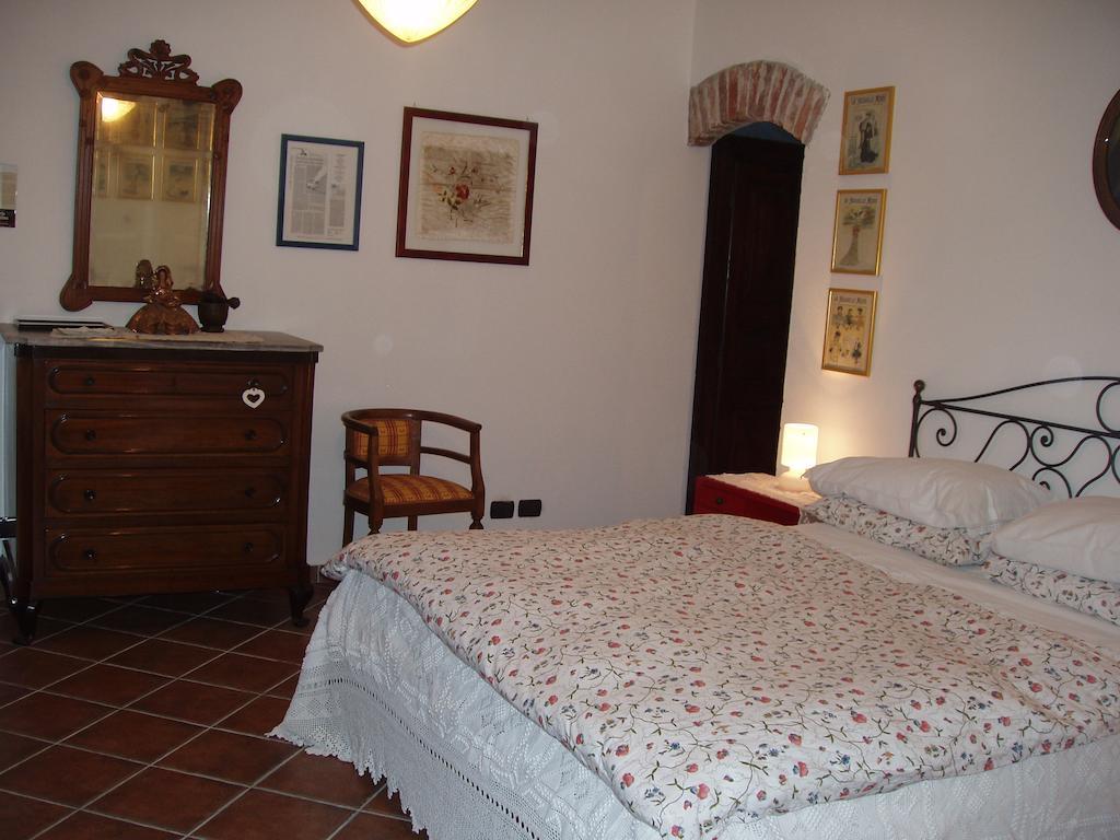Cascina Nel Bosco Bed & Breakfast Moncucco Torinese ห้อง รูปภาพ