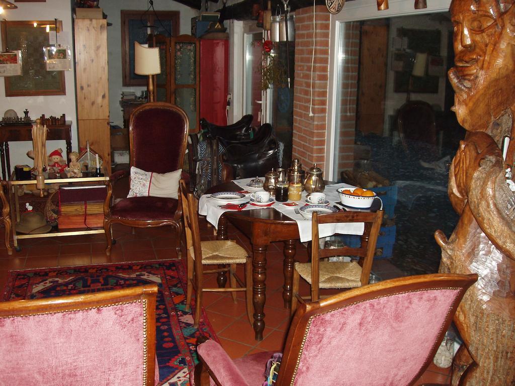 Cascina Nel Bosco Bed & Breakfast Moncucco Torinese ภายนอก รูปภาพ